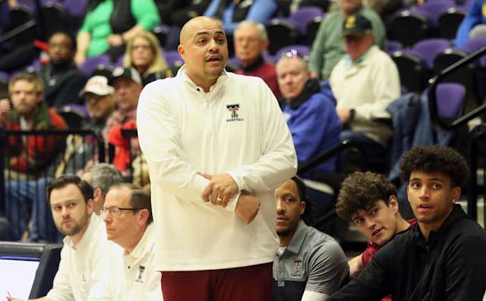 a Tualatin Barlow 6A Oregon boys basketball quarterfinal 2024 Dan Brood 46